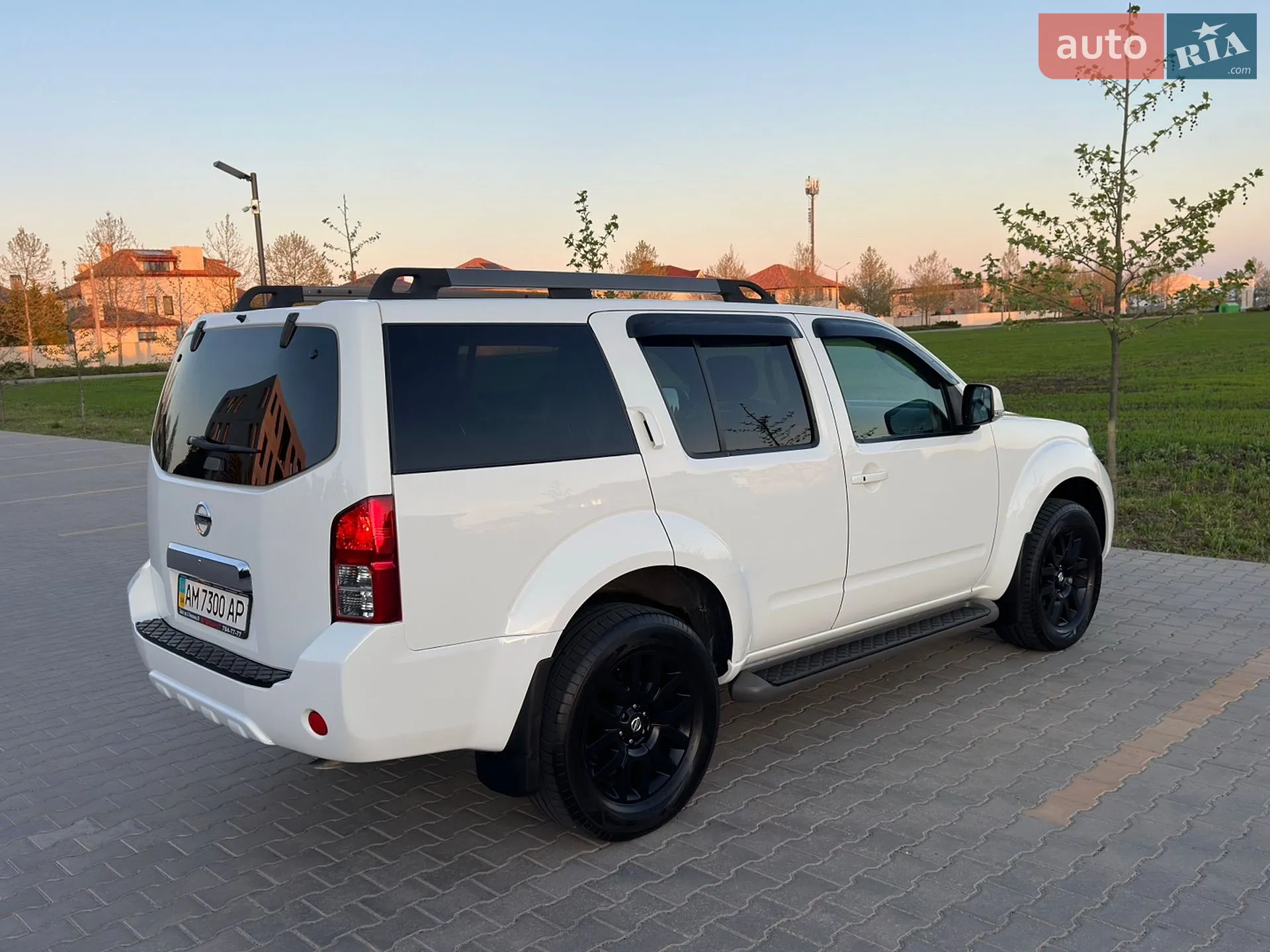 2010 Nissan Pathfinder - мініатюра 30