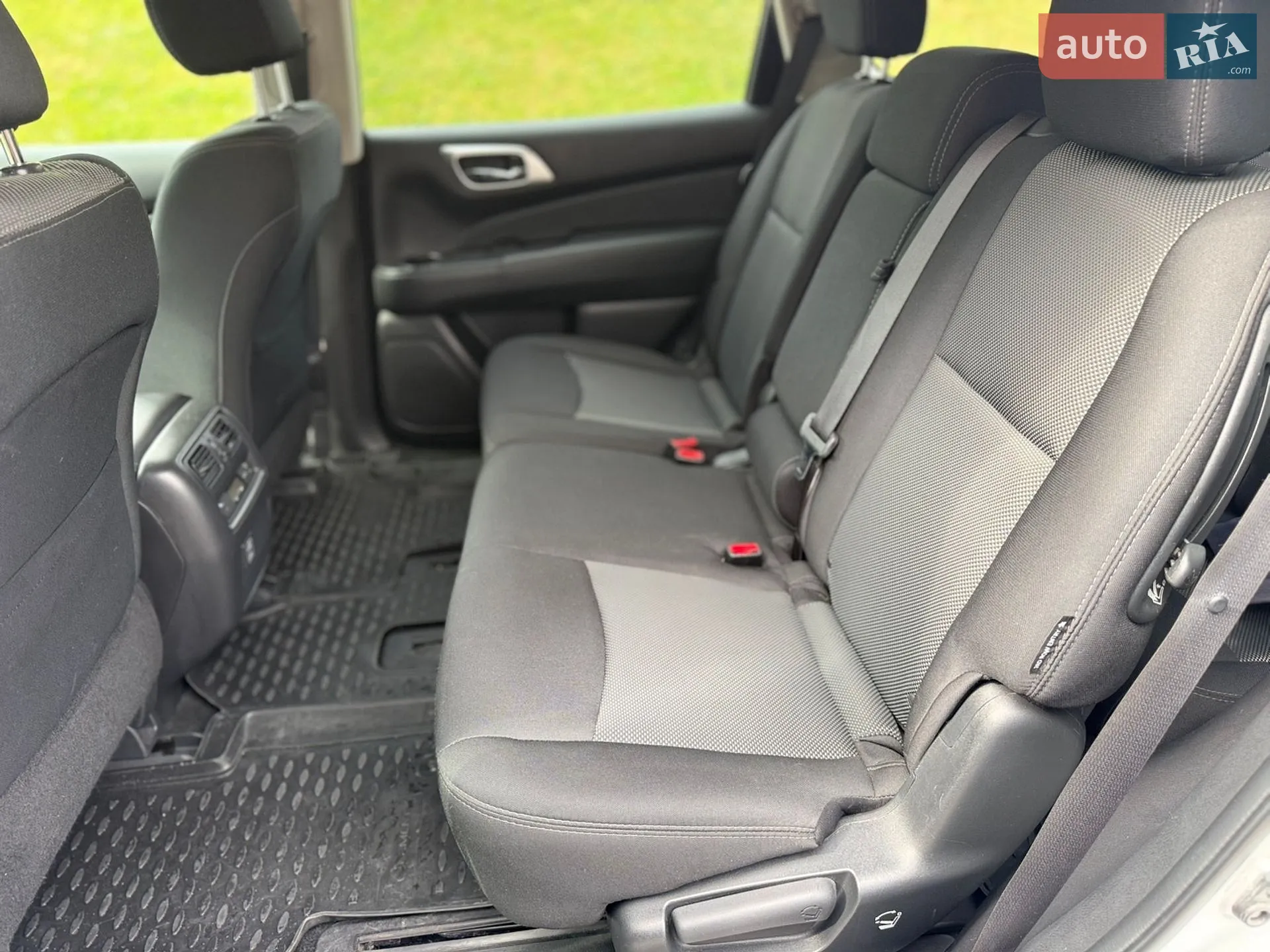 2018 Nissan Pathfinder - мініатюра 18
