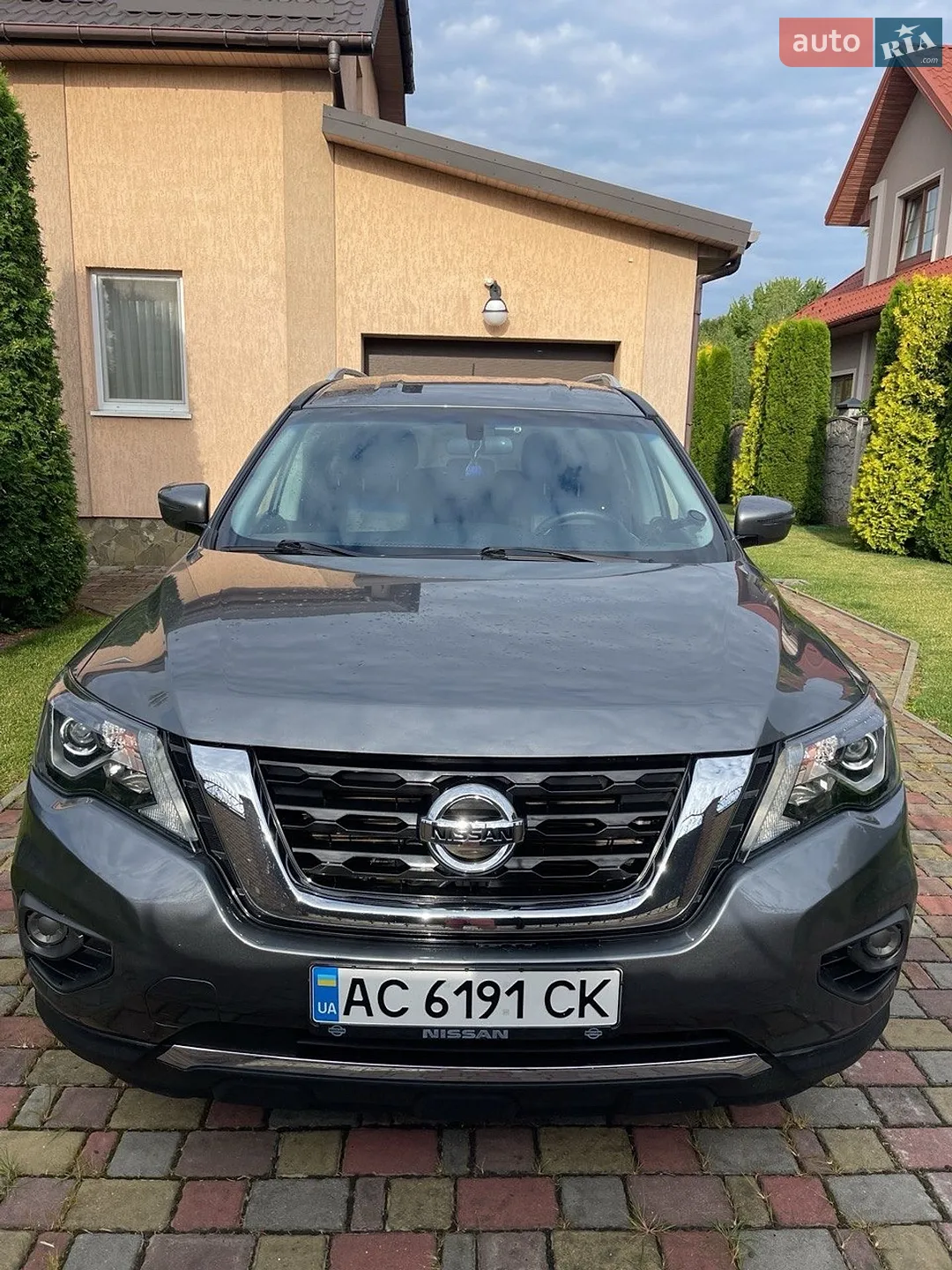 2018 Nissan Pathfinder - мініатюра 2