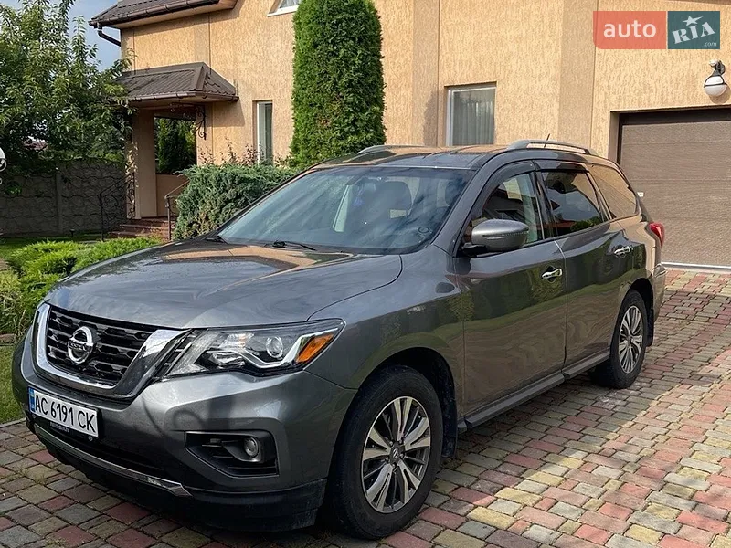 Nissan Pathfinder 2018