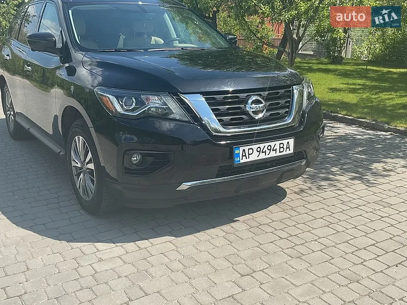 Nissan Pathfinder 2018