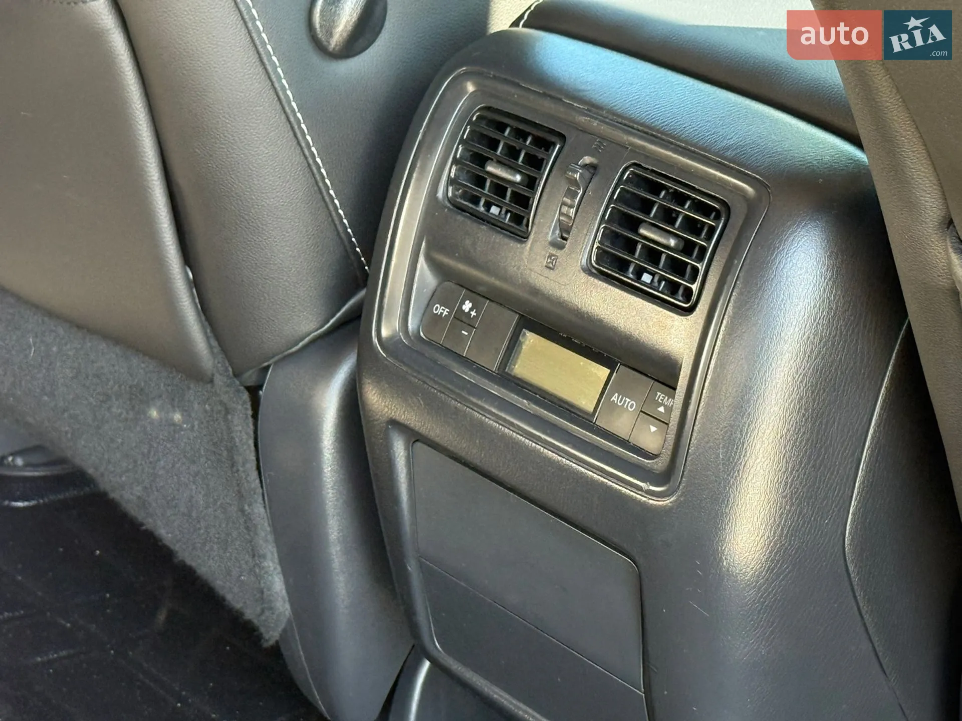 2014 Nissan Pathfinder - мініатюра 35