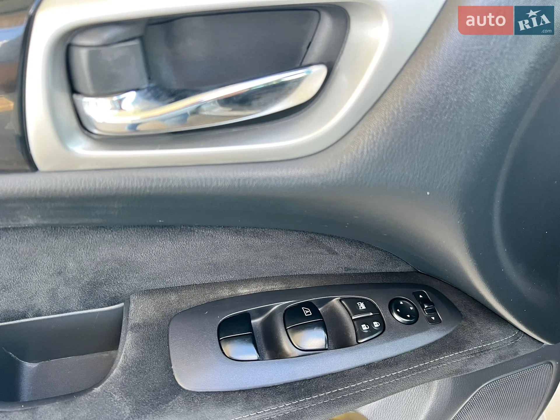 2016 Nissan Pathfinder - мініатюра 9