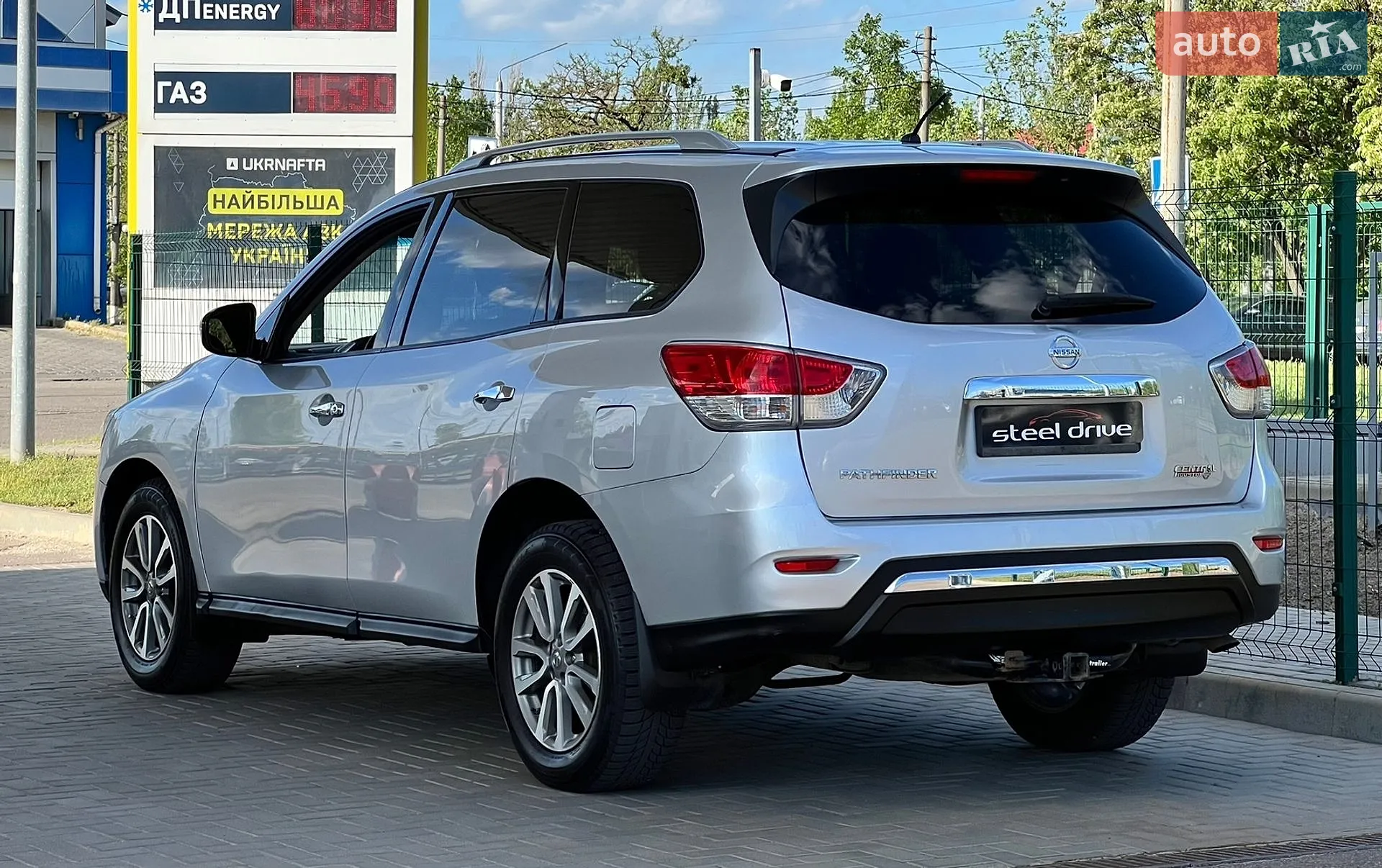 2016 Nissan Pathfinder - мініатюра 4