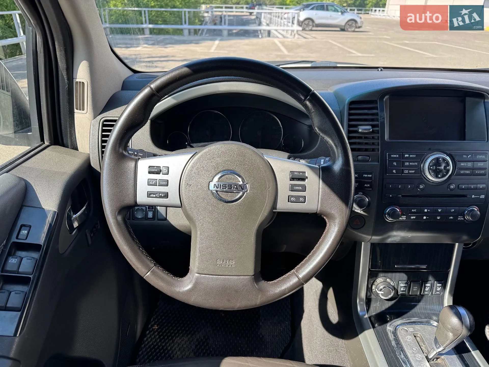 2011 Nissan Pathfinder - мініатюра 11