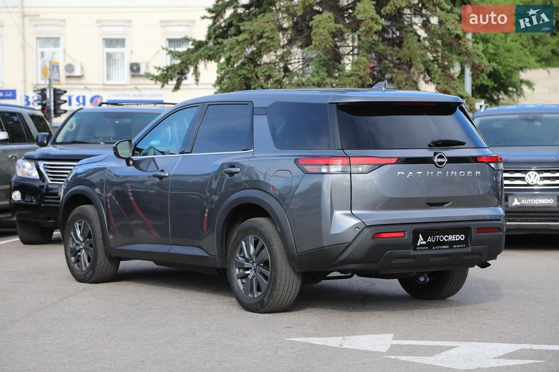 2022 Nissan Pathfinder - мініатюра 8
