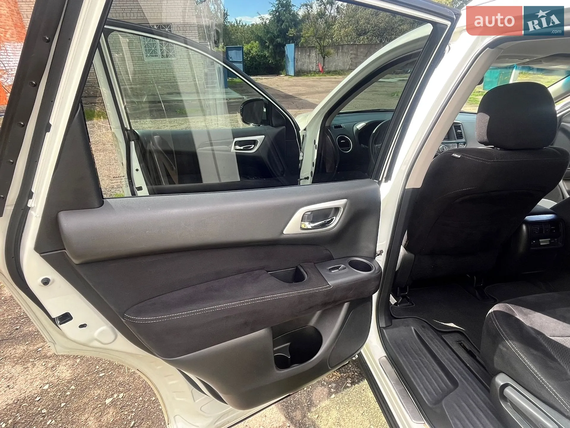 Nissan Pathfinder 2015 VIN 5N1AR2MM7FC641006 фото оголошення 6 з 6