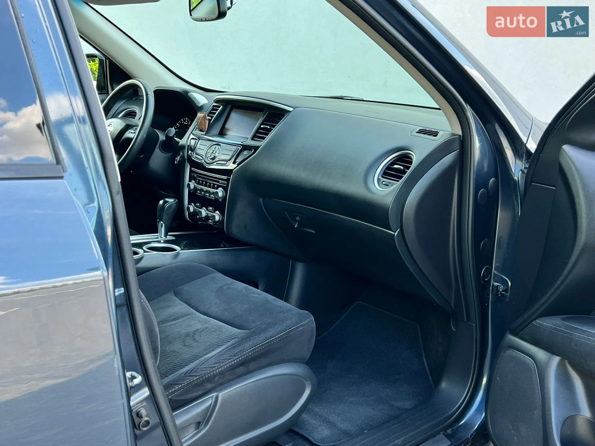 2015 Nissan Pathfinder - мініатюра 27
