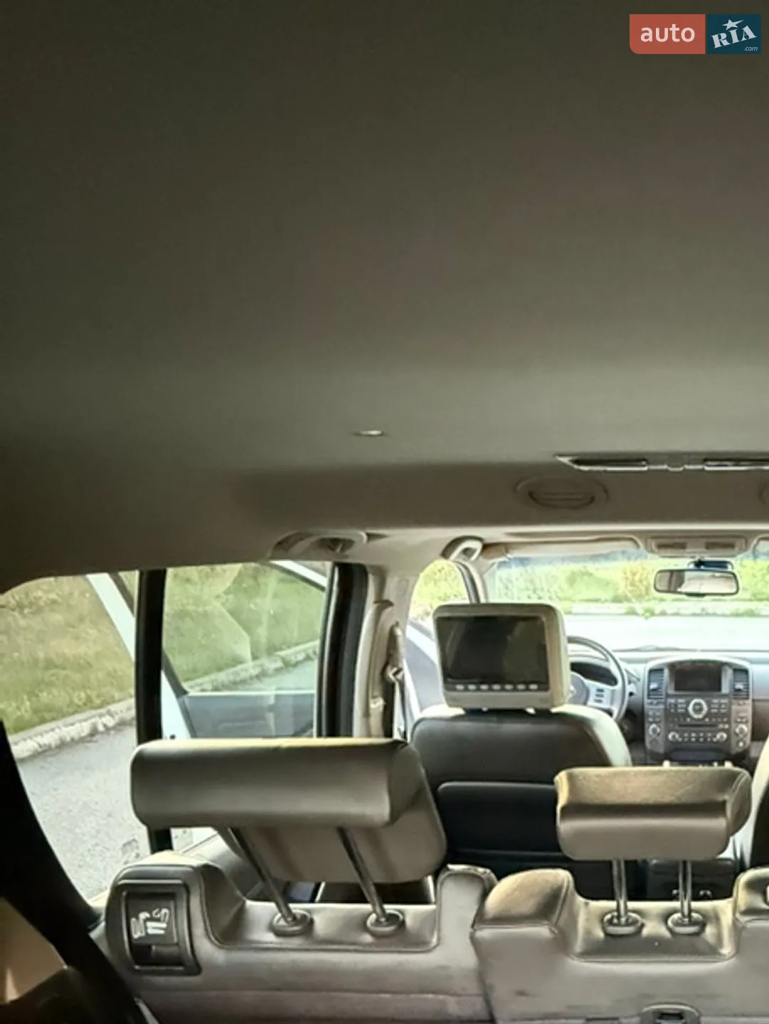 2011 Nissan Pathfinder - мініатюра 12