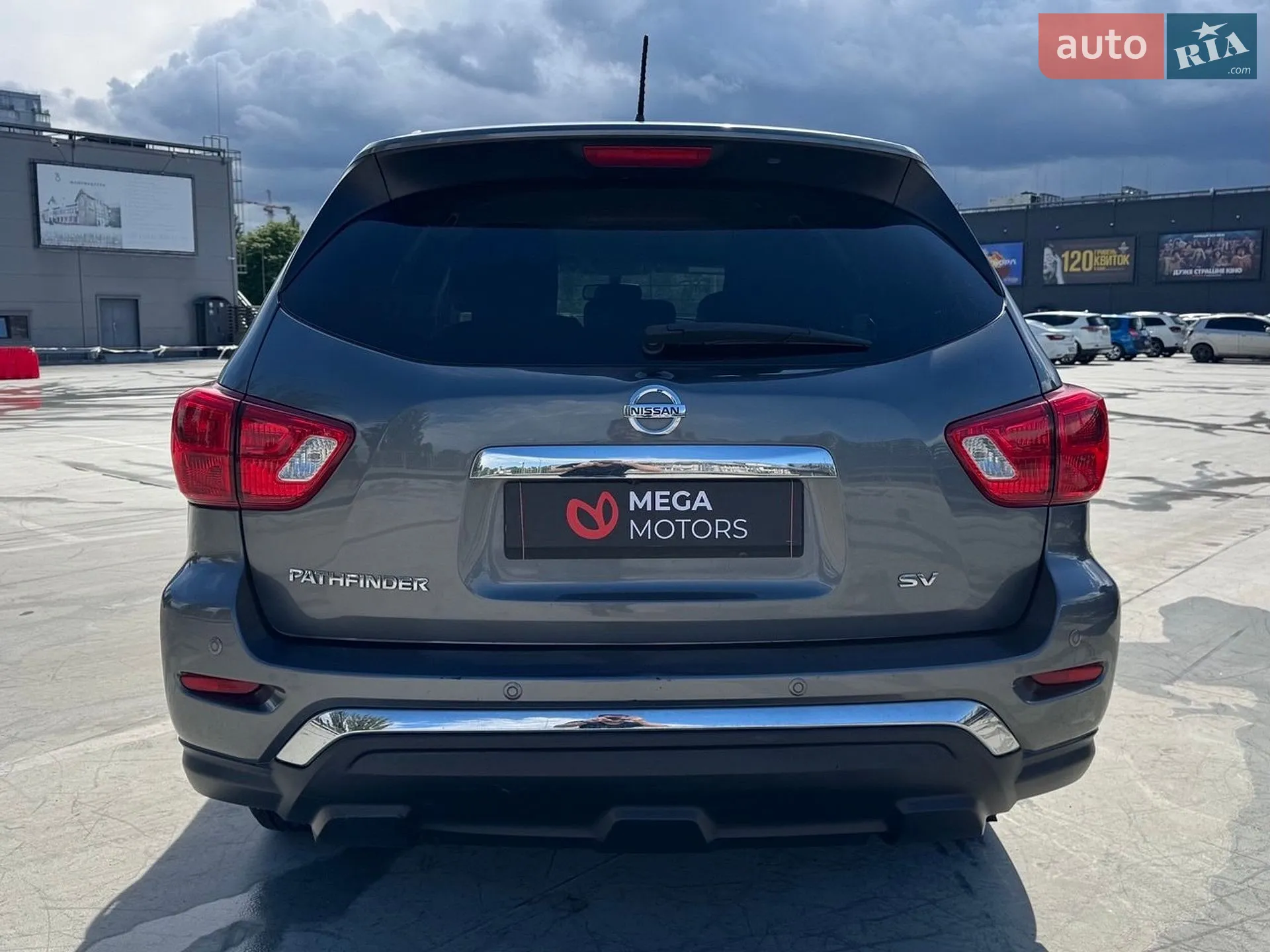 2016 Nissan Pathfinder - мініатюра 9