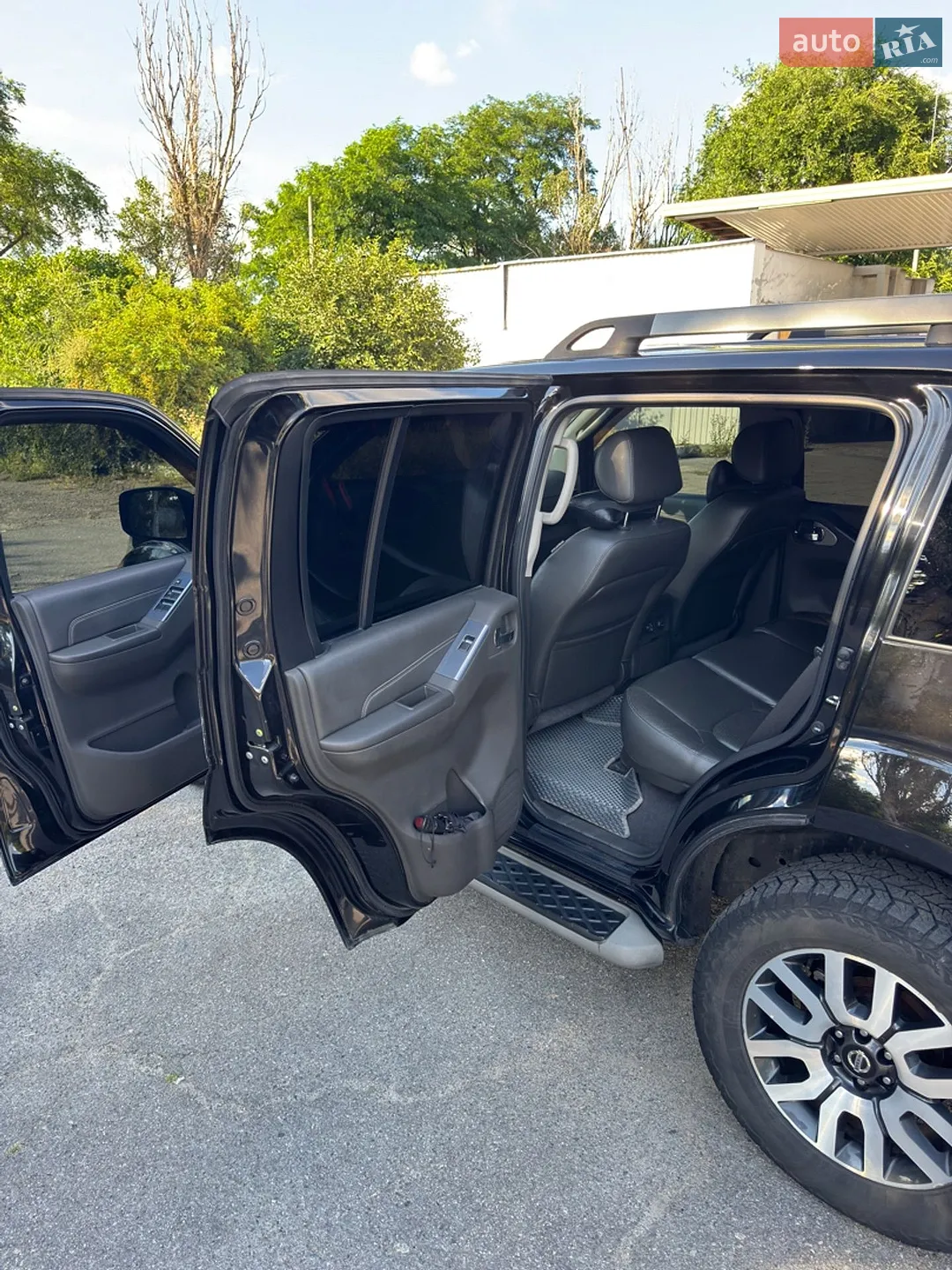 2010 Nissan Pathfinder - мініатюра 12