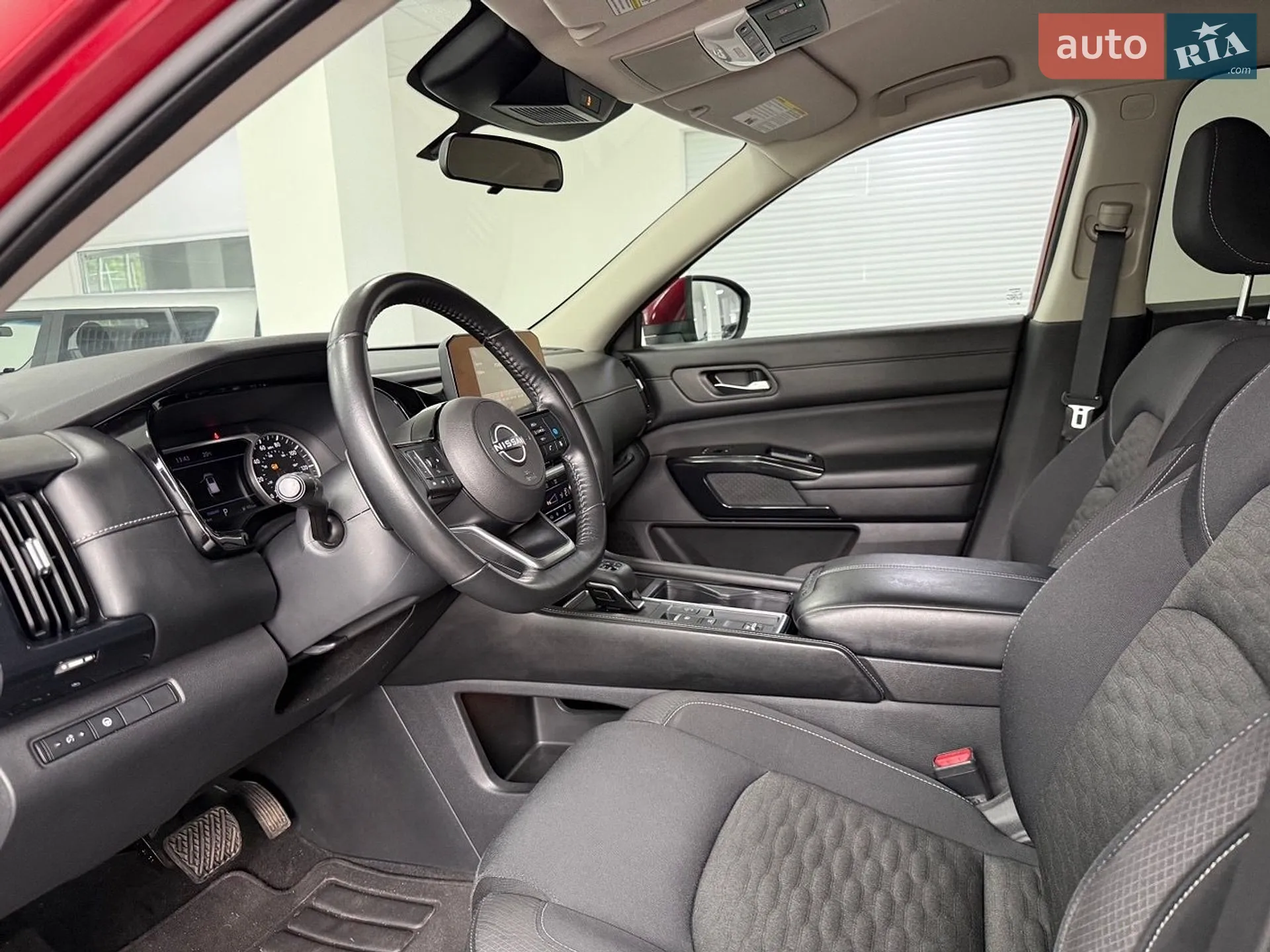 2022 Nissan Pathfinder - мініатюра 8