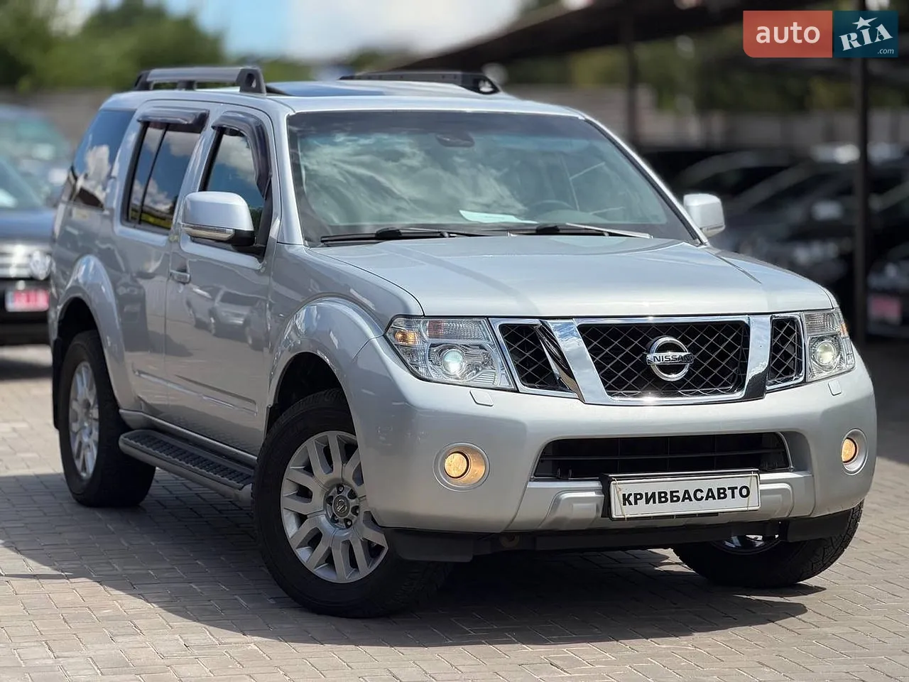 2010 Nissan Pathfinder - мініатюра 11