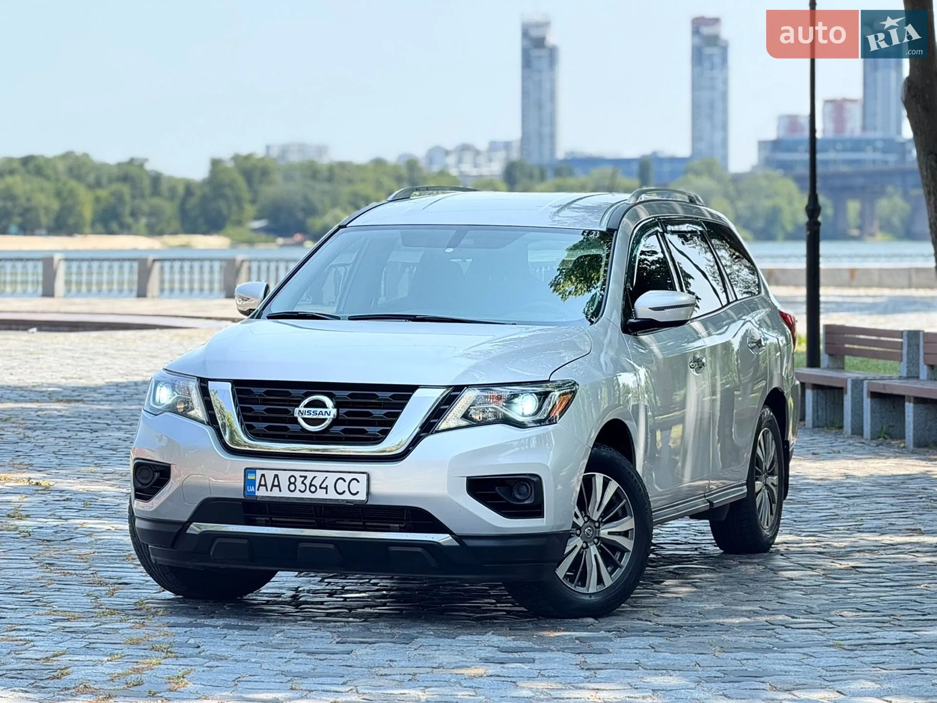 2018 Nissan Pathfinder - фото 1