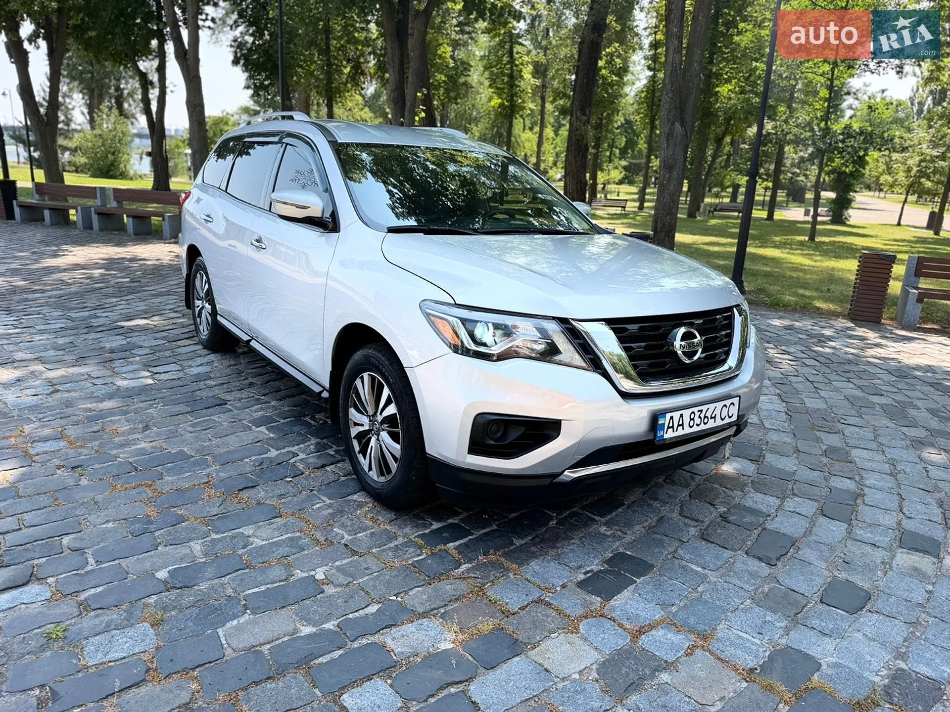 2018 Nissan Pathfinder - мініатюра 3