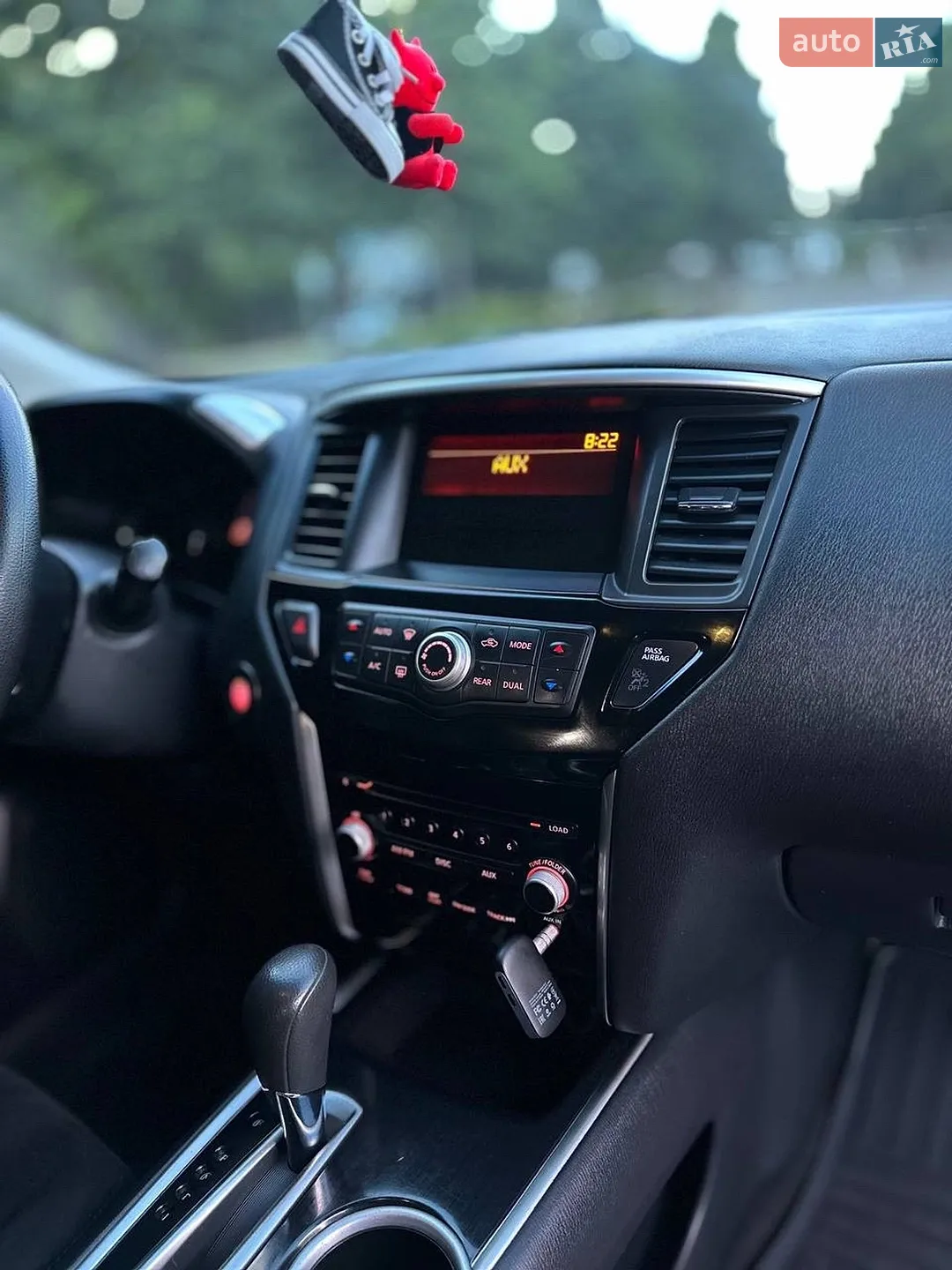 2016 Nissan Pathfinder - мініатюра 14