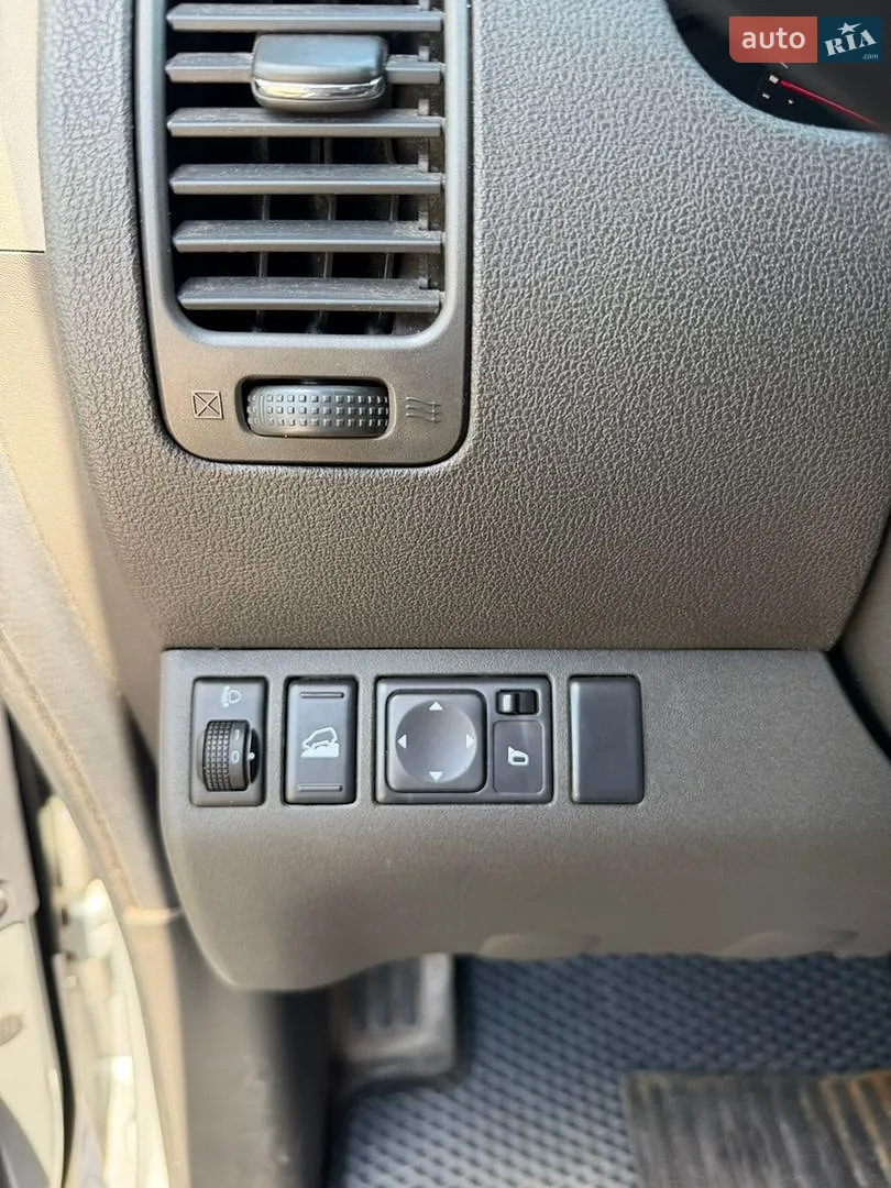 2012 Nissan Pathfinder - мініатюра 17