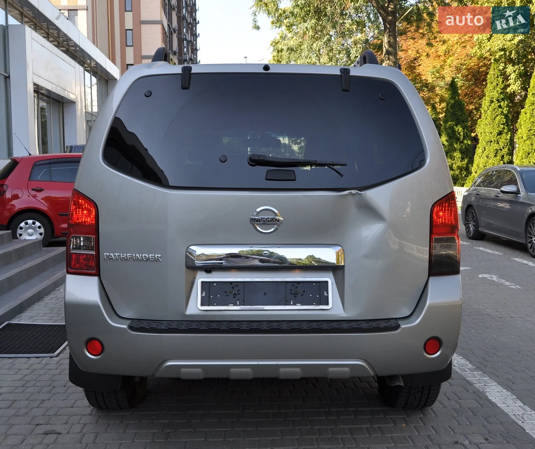2011 Nissan Pathfinder - мініатюра 5