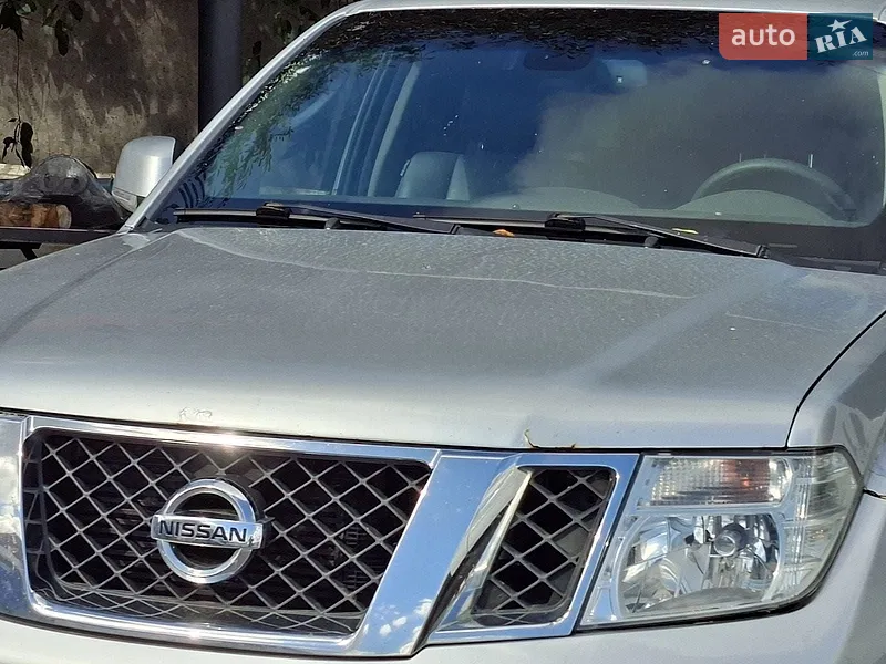 Nissan Pathfinder 2011