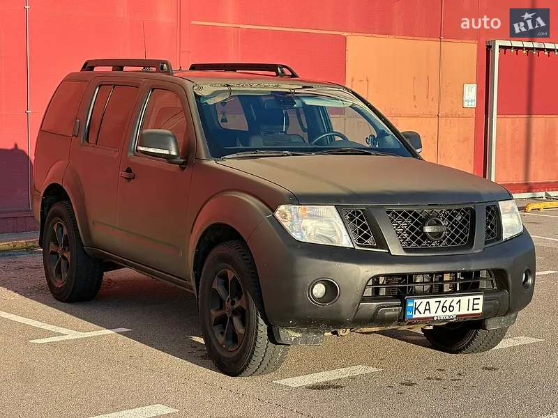 Nissan Pathfinder 2011