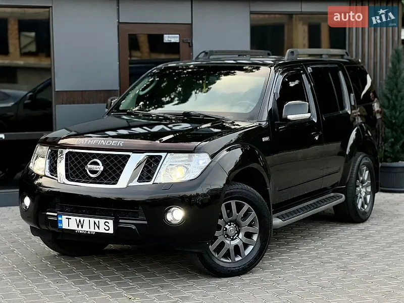 Nissan Pathfinder 2011