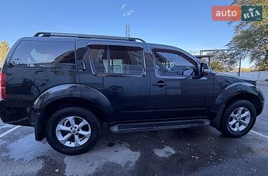 Внедорожник / Кроссовер Nissan Pathfinder 2008 в Киеве