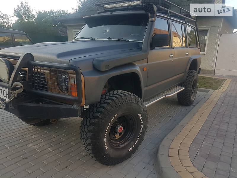 Позашляховик / Кросовер Nissan Patrol 1995 в Івано-Франківську