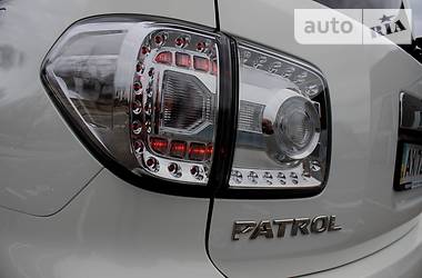 Позашляховик / Кросовер Nissan Patrol 2012 в Харкові