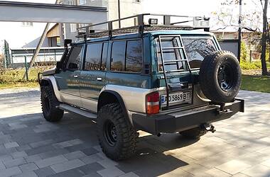 Внедорожник / Кроссовер Nissan Patrol 1995 в Тячеве