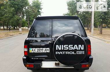 Внедорожник / Кроссовер Nissan Patrol 2001 в Харькове