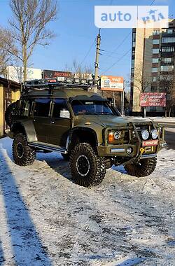 Внедорожник / Кроссовер Nissan Patrol 1987 в Славянске