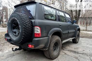 Внедорожник / Кроссовер Nissan Patrol 2003 в Киеве