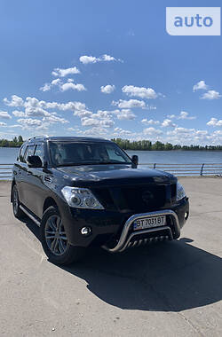 Внедорожник / Кроссовер Nissan Patrol 2011 в Херсоне