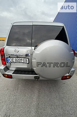 Позашляховик / Кросовер Nissan Patrol 2004 в Чернівцях