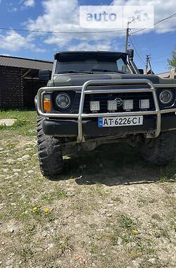 Внедорожник / Кроссовер Nissan Patrol 1996 в Яремче