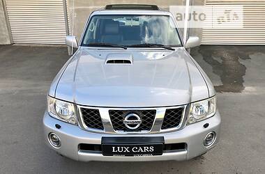 Позашляховик / Кросовер Nissan Patrol 2004 в 