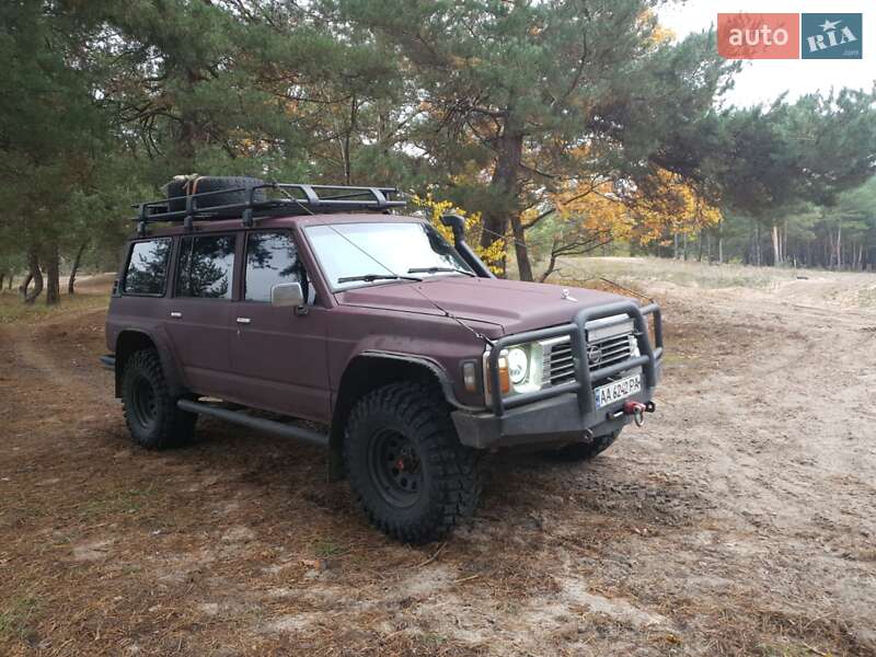 Позашляховик / Кросовер Nissan Patrol 1998 в Києві