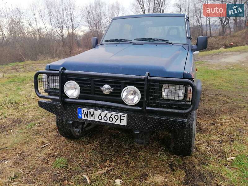 Внедорожник / Кроссовер Nissan Patrol 1992 в Дрогобыче