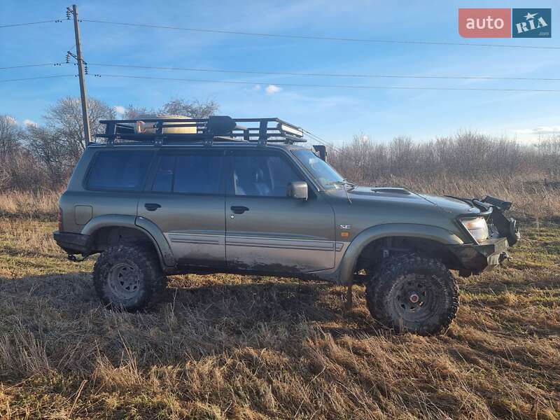 Позашляховик / Кросовер Nissan Patrol 1999 в Пустомитах