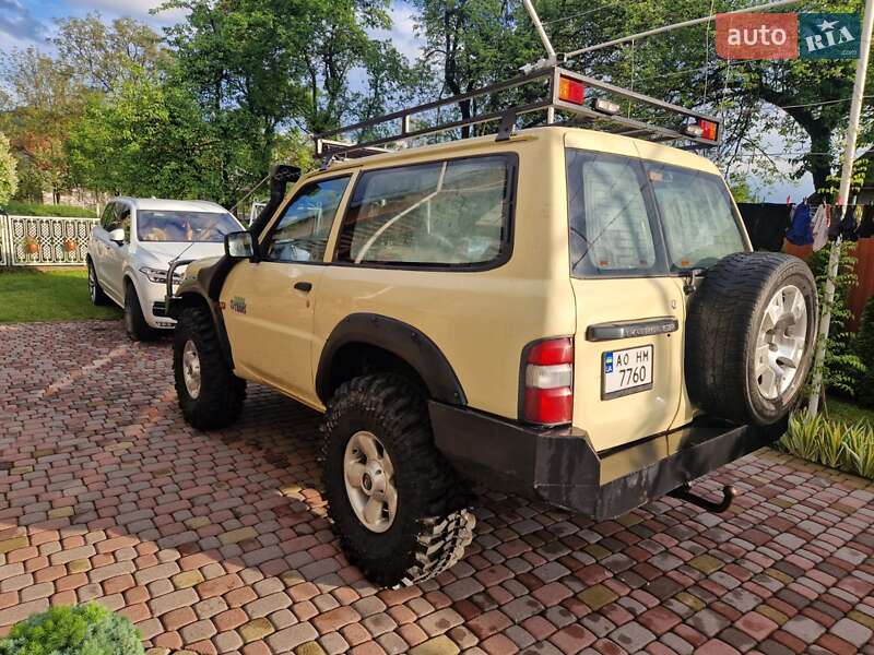 Позашляховик / Кросовер Nissan Patrol 2002 в Тячеві