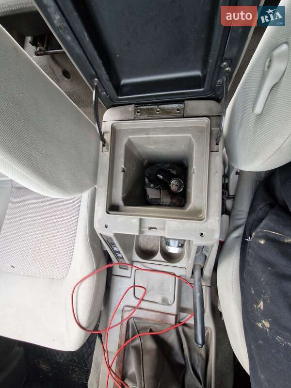 Позашляховик / Кросовер Nissan Patrol 2002 в Тячеві