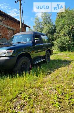 Внедорожник / Кроссовер Nissan Patrol 1998 в Стрые