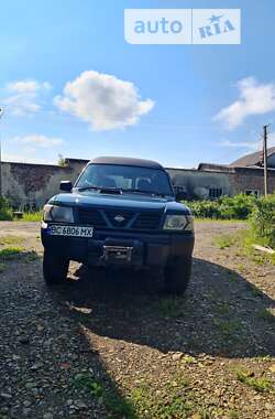 Внедорожник / Кроссовер Nissan Patrol 1998 в Стрые