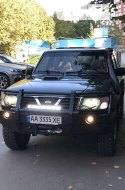 Внедорожник / Кроссовер Nissan Patrol 2001 в Киеве