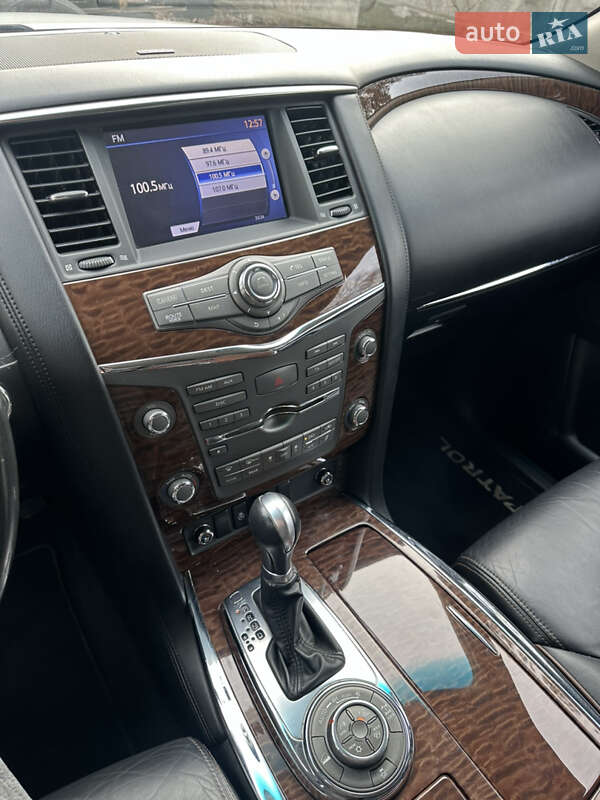 Внедорожник / Кроссовер Nissan Patrol 2011 в Киеве