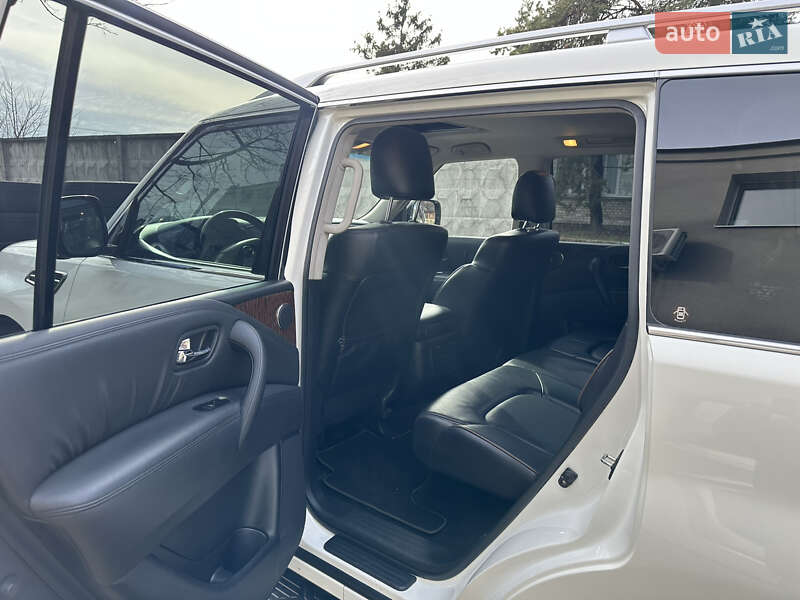 Внедорожник / Кроссовер Nissan Patrol 2011 в Киеве