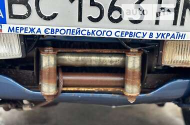 Позашляховик / Кросовер Nissan Patrol 2001 в Львові