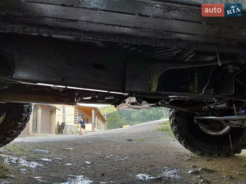 Позашляховик / Кросовер Nissan Patrol 2000 в Рахові