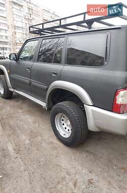 Позашляховик / Кросовер Nissan Patrol 2006 в Києві