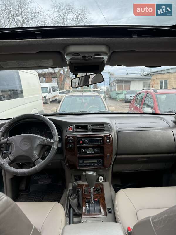 Позашляховик / Кросовер Nissan Patrol 2001 в Тернополі